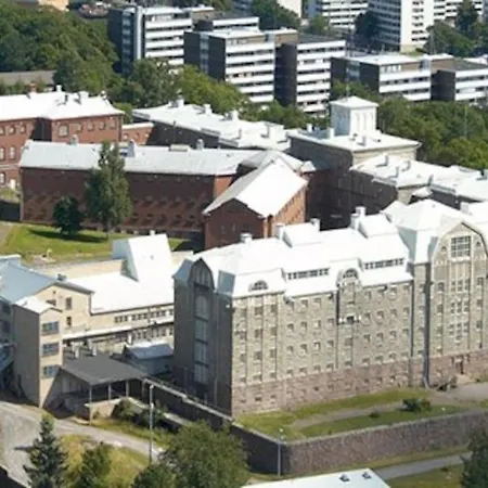 Апартаменты Unique 1br In Historic Kakola Prison Турку